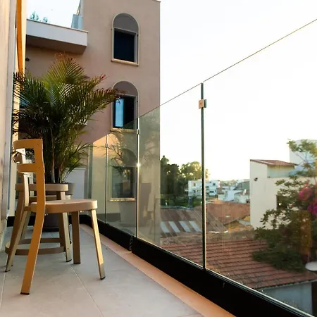 Hotell Old Port Limassol