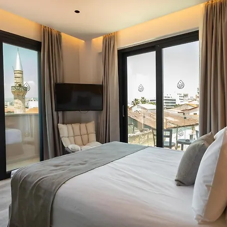Hotell Old Port 3*