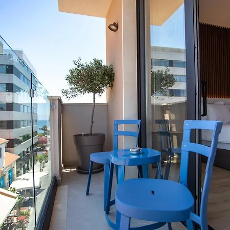 Hotell Old Port 3*