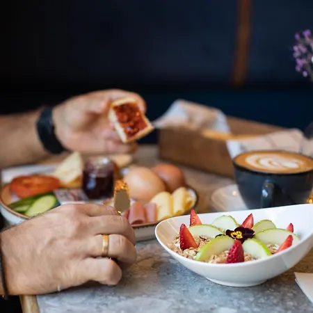 Hotel Old Port Limassol