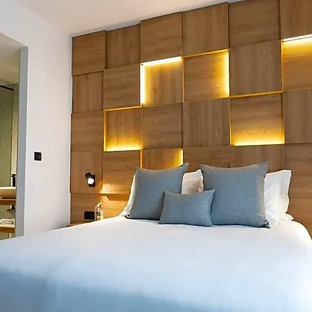 Hotel Old Port Limassol