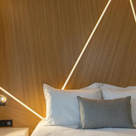 Old Port 3* Limassol