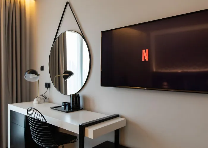 Old Port 3* Limassol