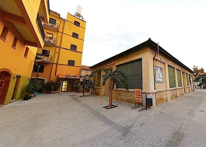 Old Port Hotel Lemesos