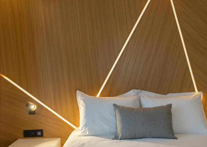 Old Port 3* Limassol